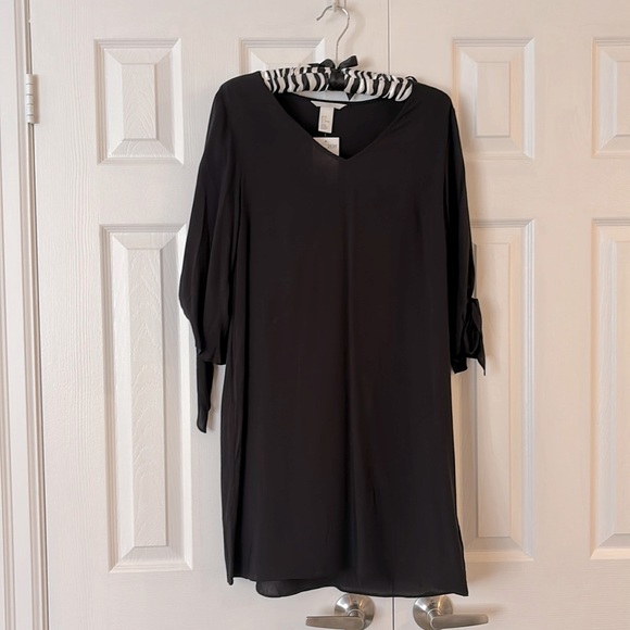 H&M shift dress with cuff detail NWT! - Picture 1 of 4